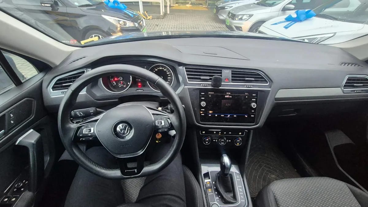 Volkswagen Tiguan 1.4 Tsi Comfortline Con Camara At 5p año 2021