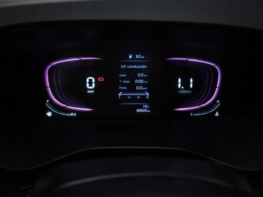 Kia Carens Carens 1.5 Lx 7p Mt año 2023