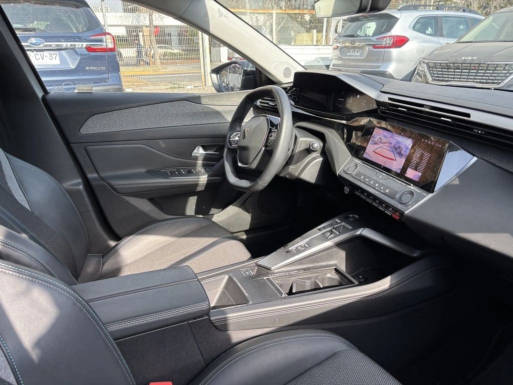Peugeot 308 1.5 Allure Pack Bluehdi Diesel 130 4x2 Eat8 5p año 2023