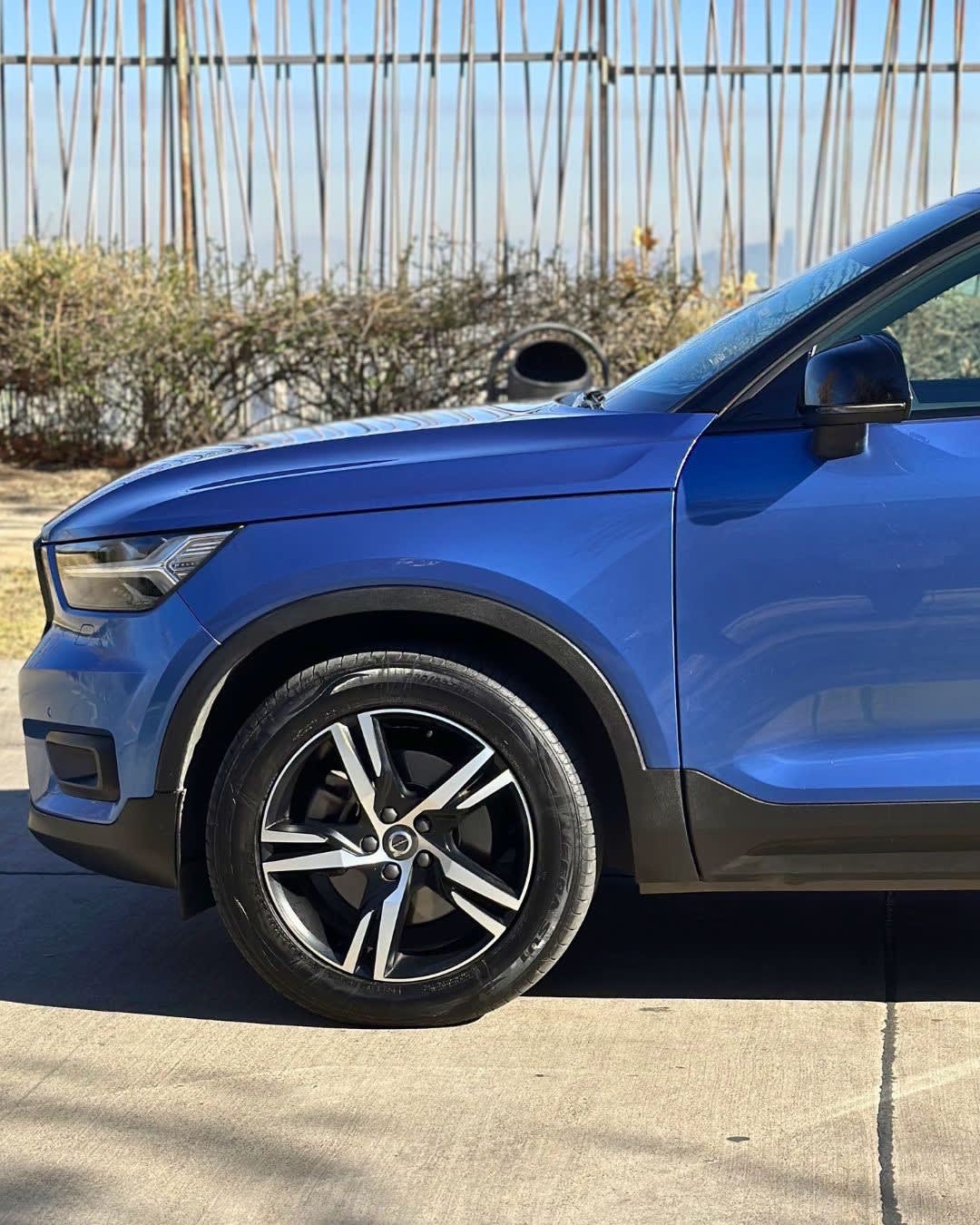 Volvo Xc40 2.0 T4 Fwd R-Design At año 2020