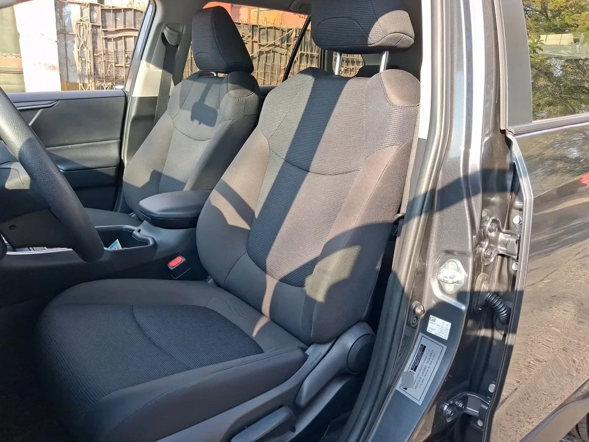 Toyota Rav 4 2.0 Le 4x2 Cvt At 5p año 2026