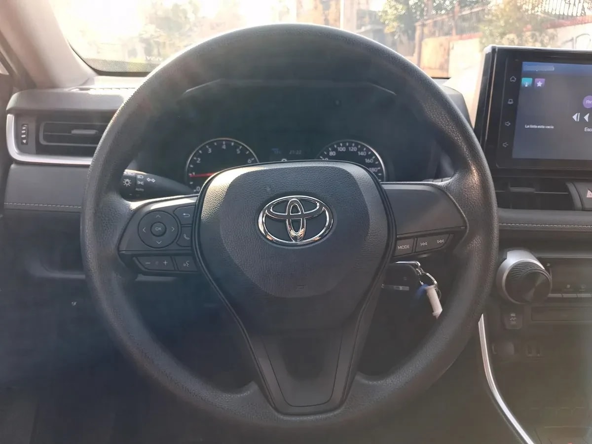 Toyota Rav 4 2.0 Le 4x2 Cvt At 5p año 2026
