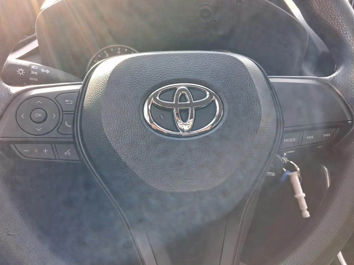 Toyota Rav 4 2.0 Le 4x2 Cvt At 5p año 2026