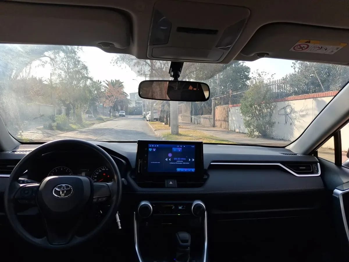 Toyota Rav 4 2.0 Le 4x2 Cvt At 5p año 2026