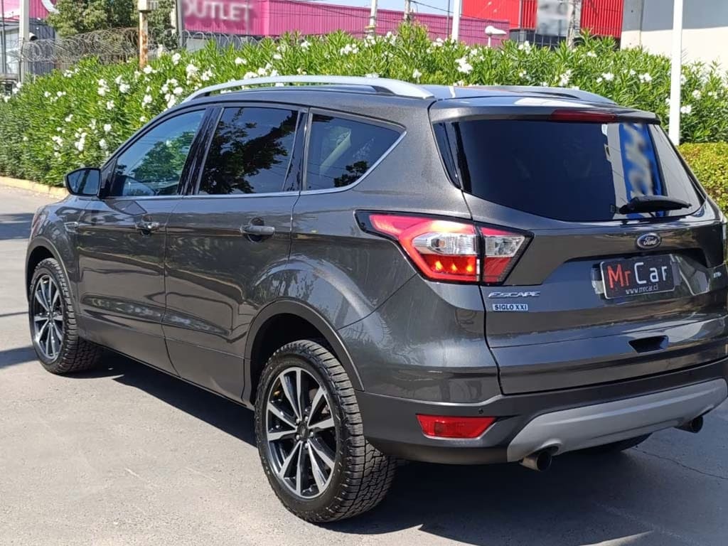 Ford Escape Ecoboost 4x2 año 2020