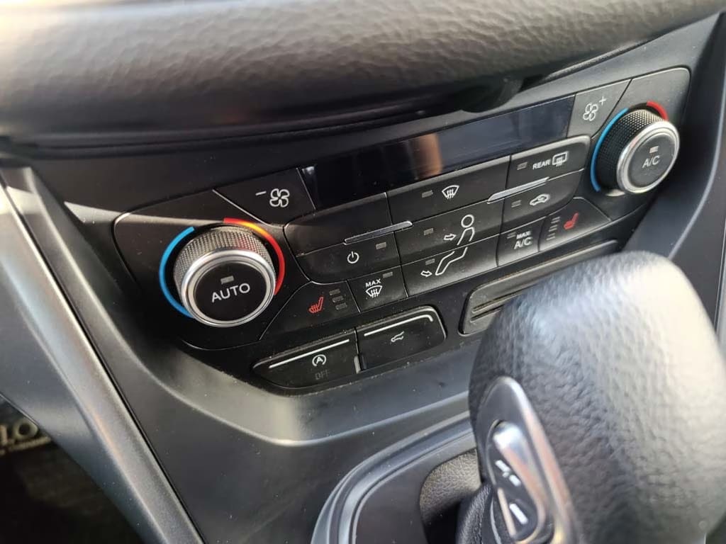 Ford Escape Ecoboost 4x2 año 2020