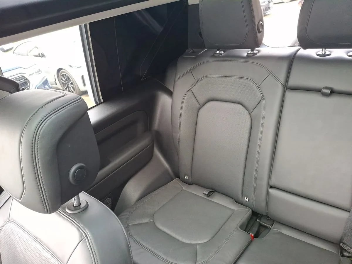 Land Rover Defender 3.0 90 Hse 4x4 At año 2025