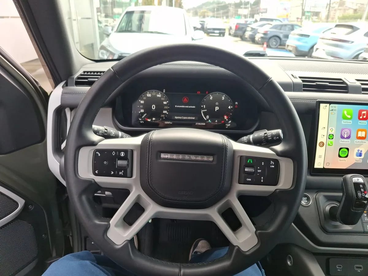 Land Rover Defender 3.0 90 Hse 4x4 At año 2025