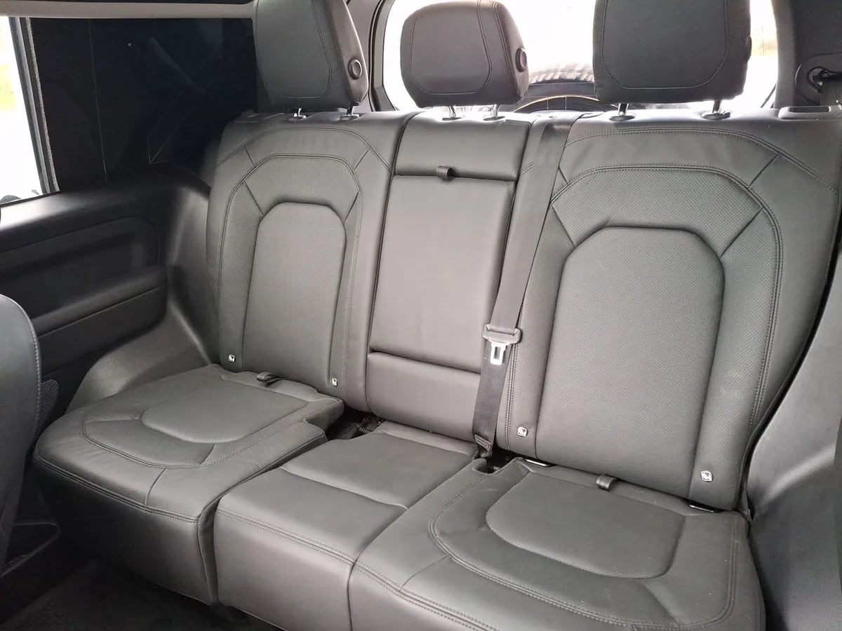 Land Rover Defender 3.0 90 Hse 4x4 At año 2025