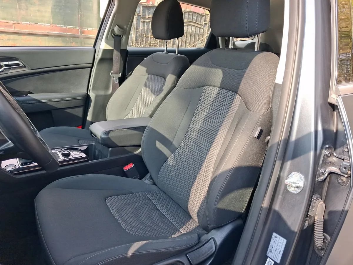 Kia Sportage 2.0 Ex Dies 2wd 8at 5p año 2025