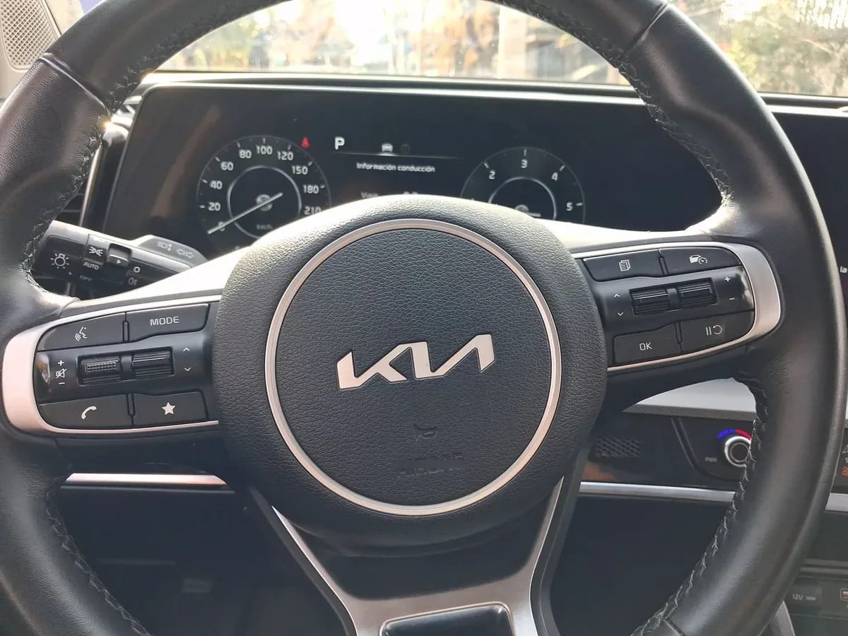Kia Sportage 2.0 Ex Dies 2wd 8at 5p año 2025