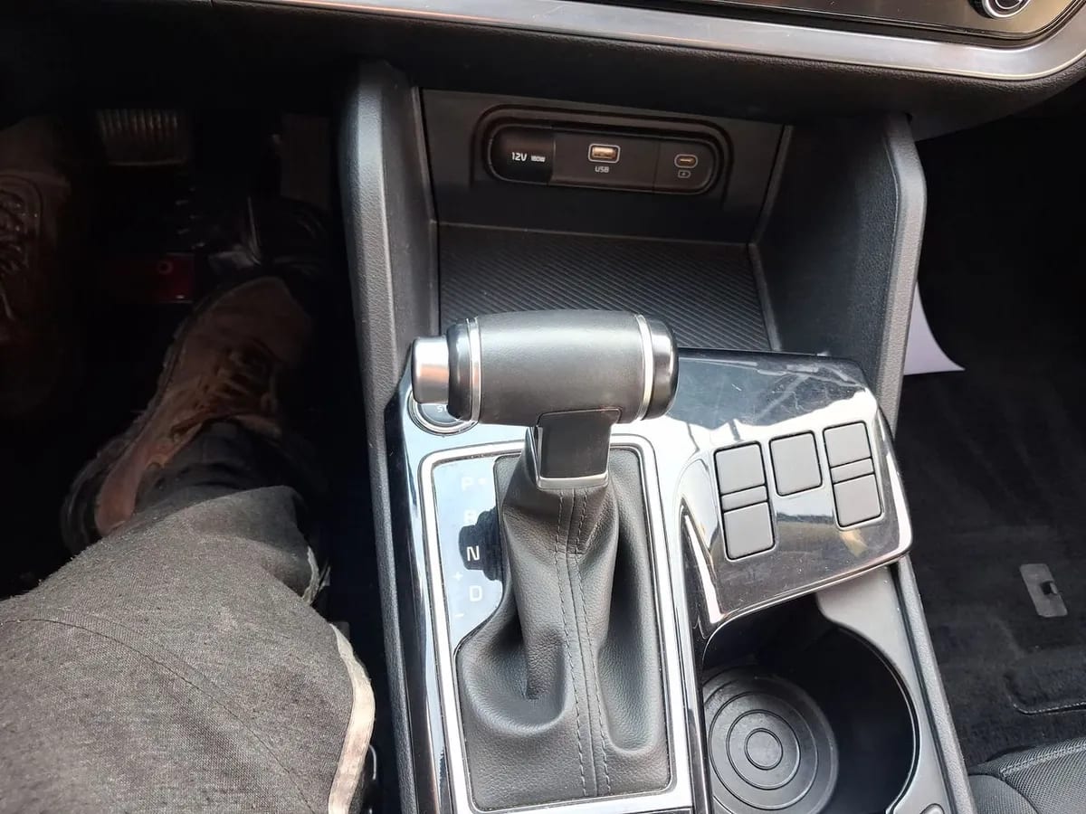 Kia Sportage 2.0 Ex Dies 2wd 8at 5p año 2025