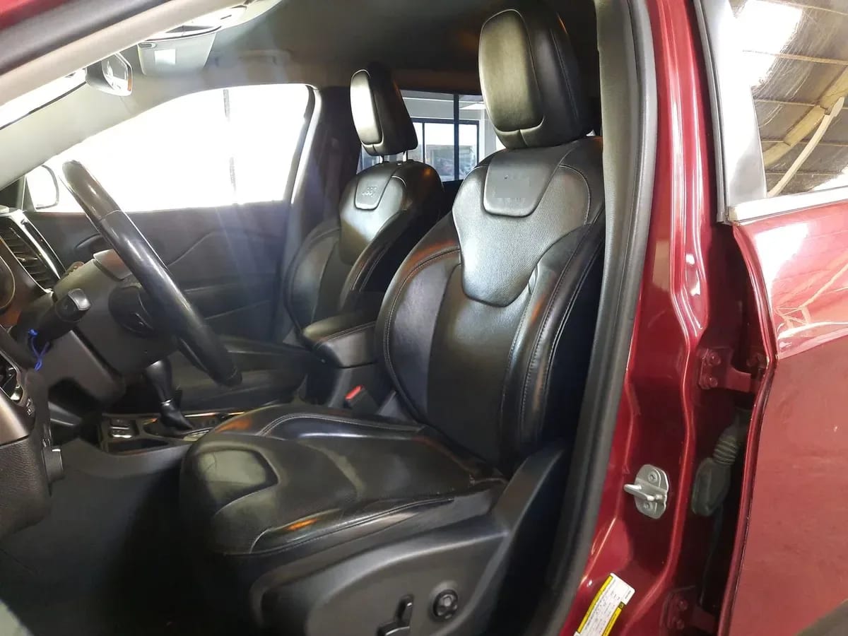 Jeep Cherokee 2.4 Limited 4x4 At 5p año 2019
