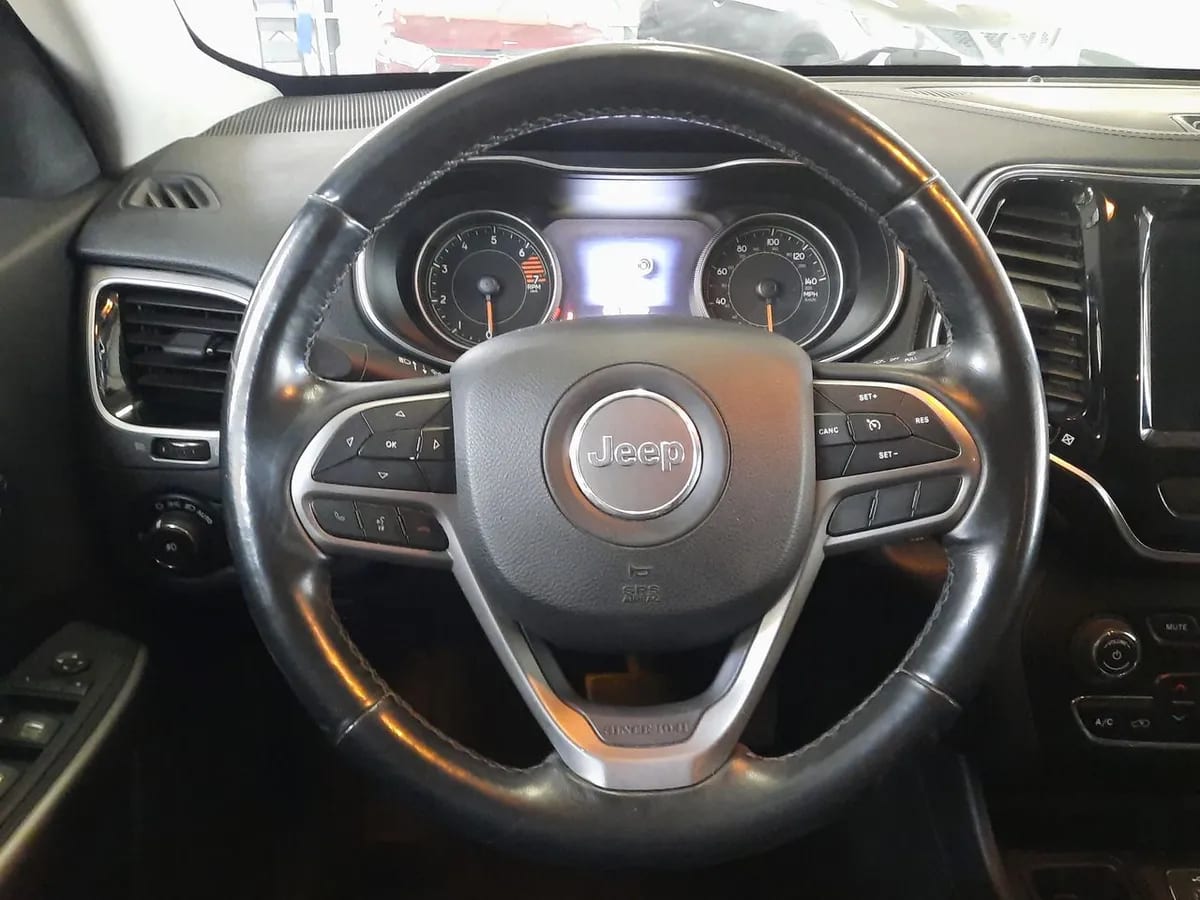 Jeep Cherokee 2.4 Limited 4x4 At 5p año 2019