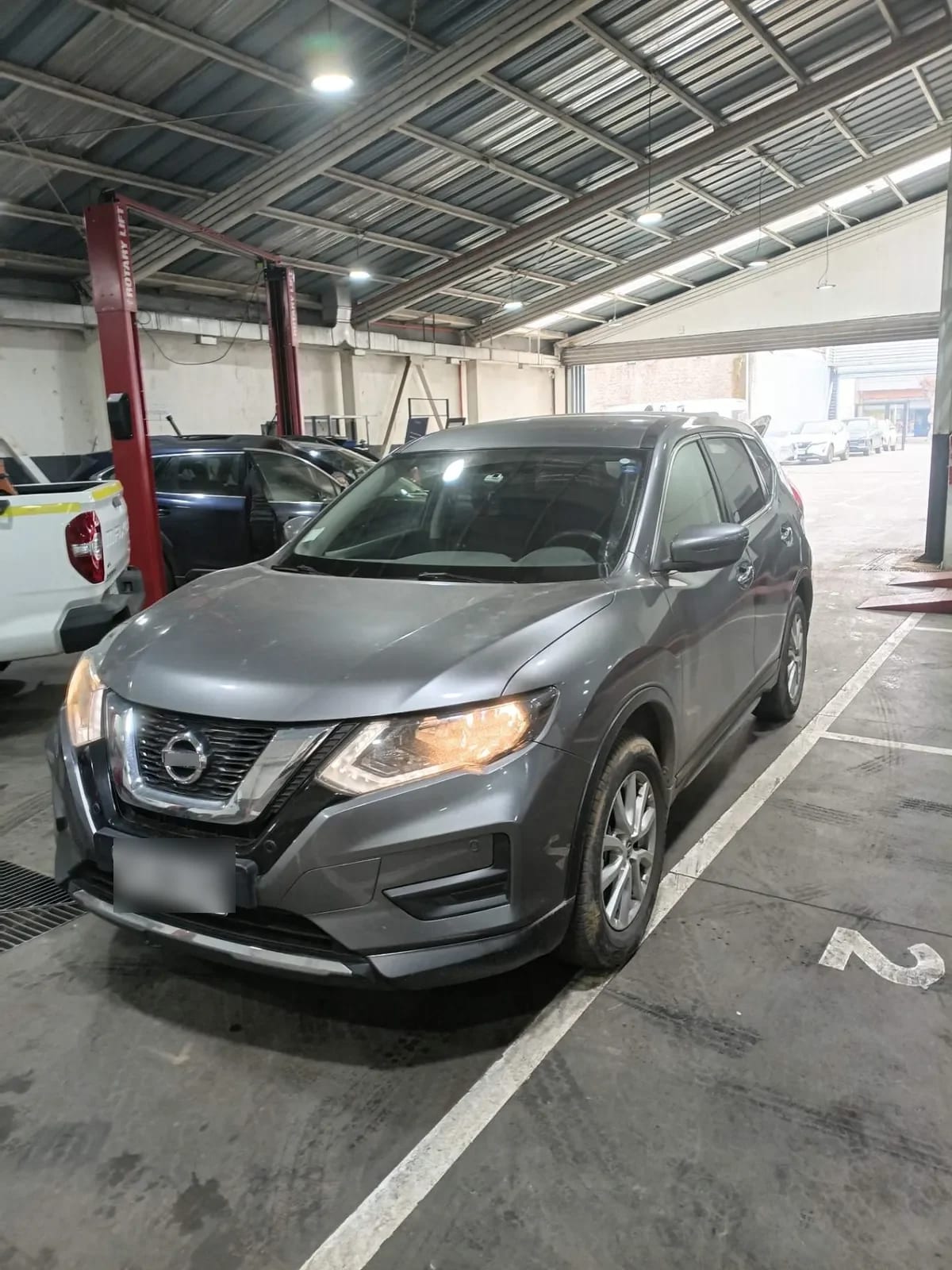 Nissan X-Trail 2.5 Sense 4x2 3row Cvt At 5p año 2023