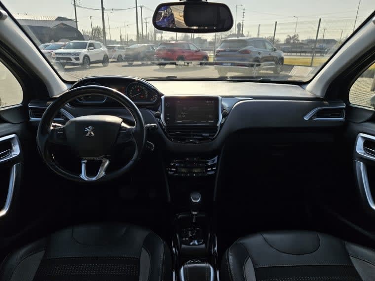 Peugeot 2008 Allure 1.5 Hdi Aut año 2020