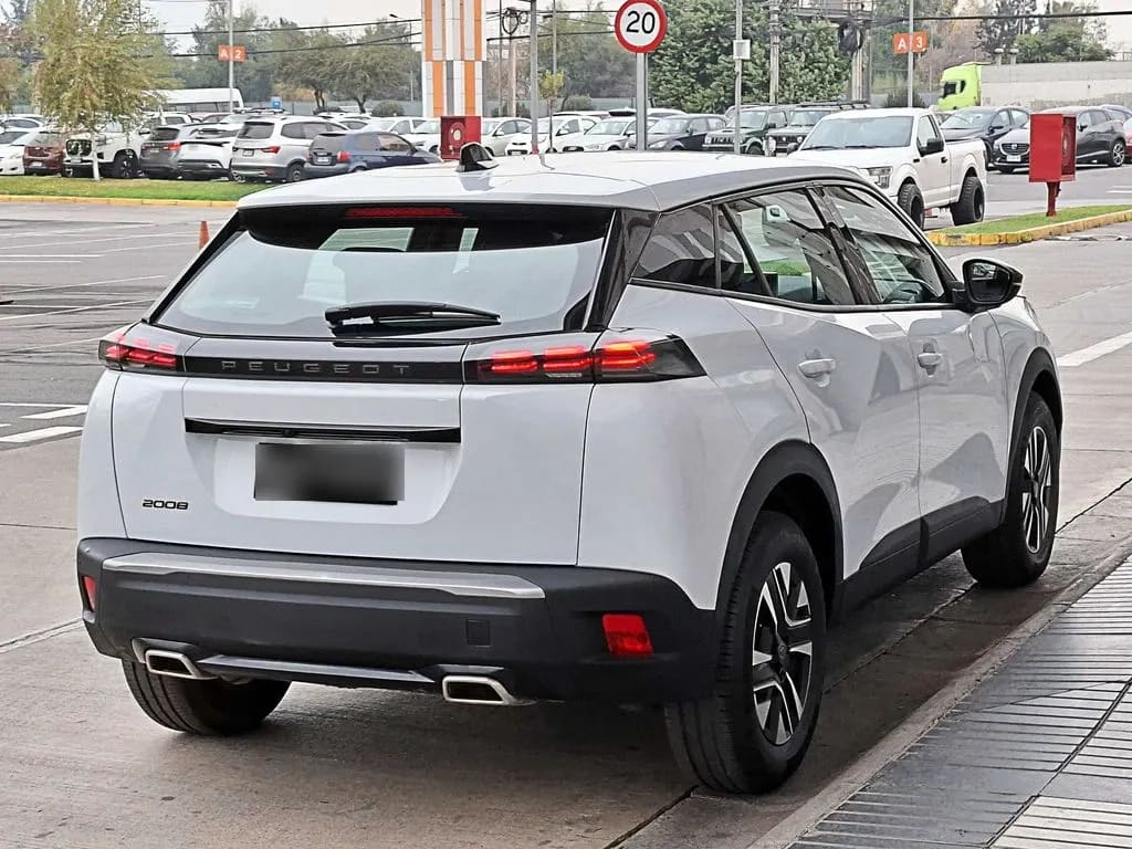 Peugeot 2008 Active año 2025