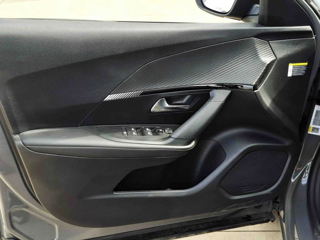 Peugeot 2008 Allure año 2024