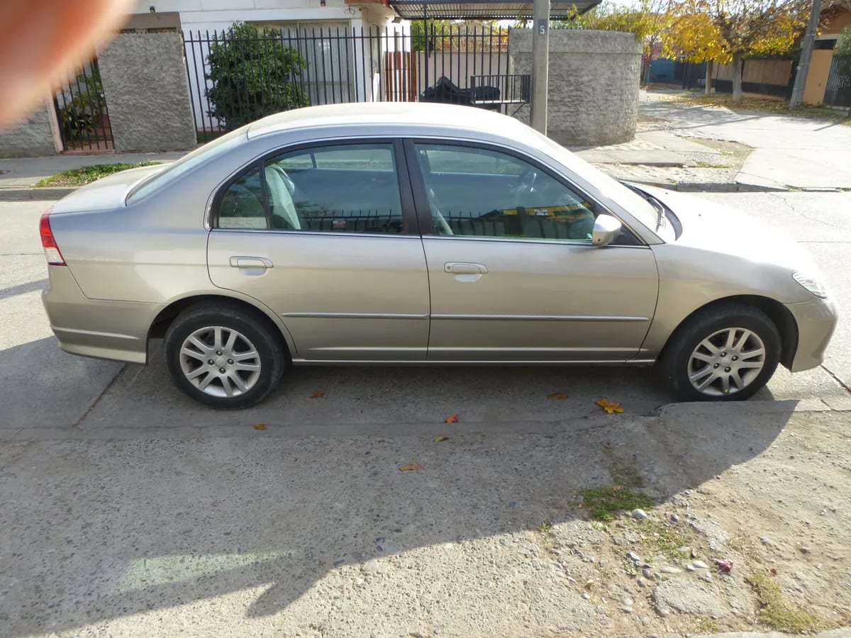 Honda Civic 1.8 At Sedan Lxs año 2006