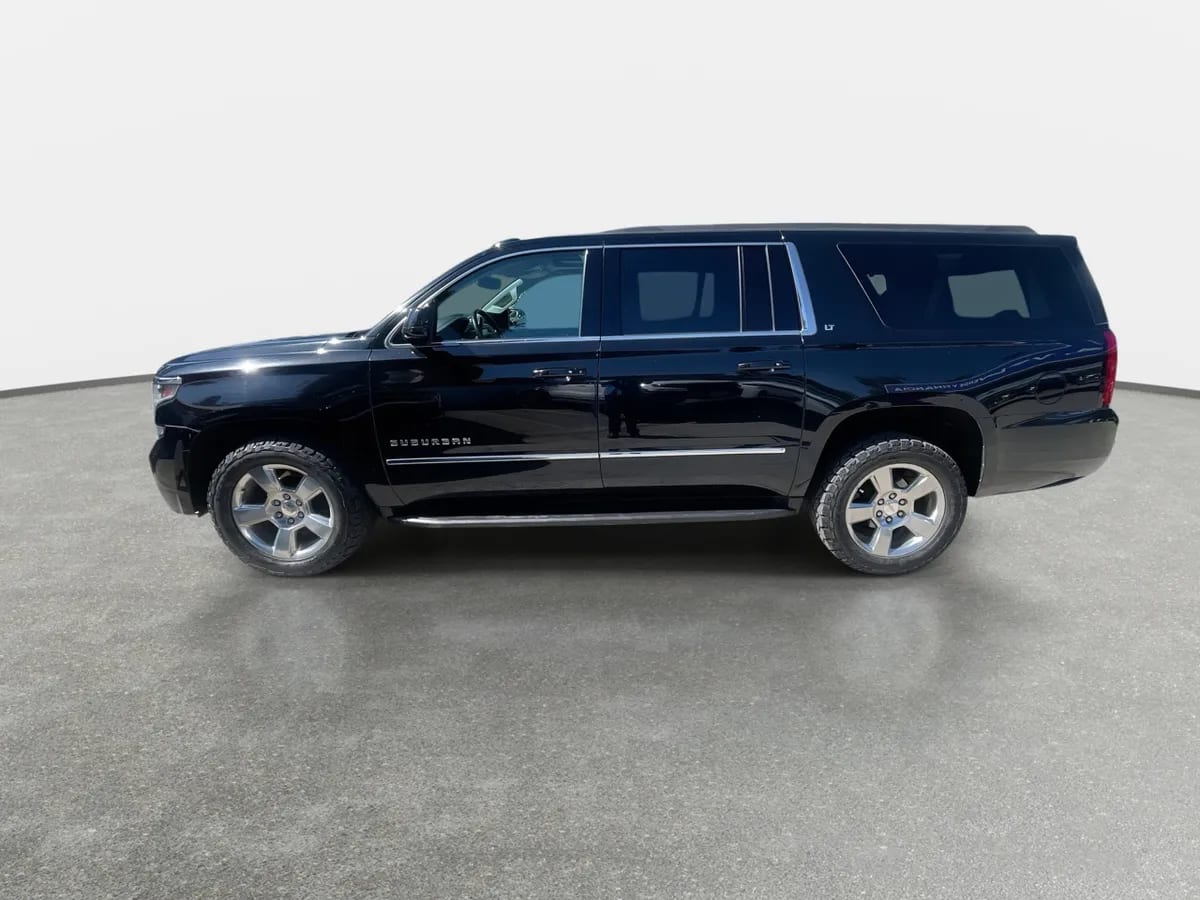 Chevrolet Suburban 5.3l Lt 4wd Su At 5p año 2021
