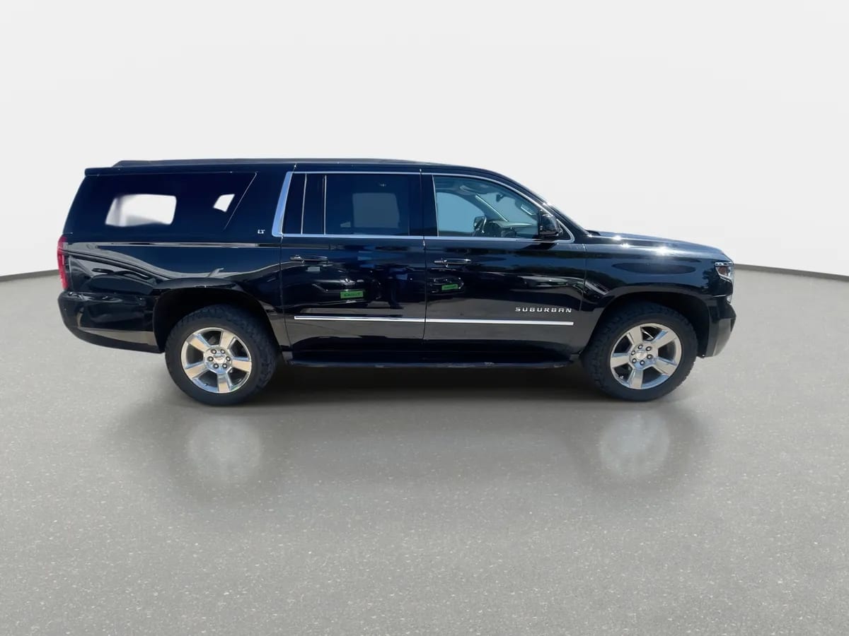 Chevrolet Suburban 5.3l Lt 4wd Su At 5p año 2021