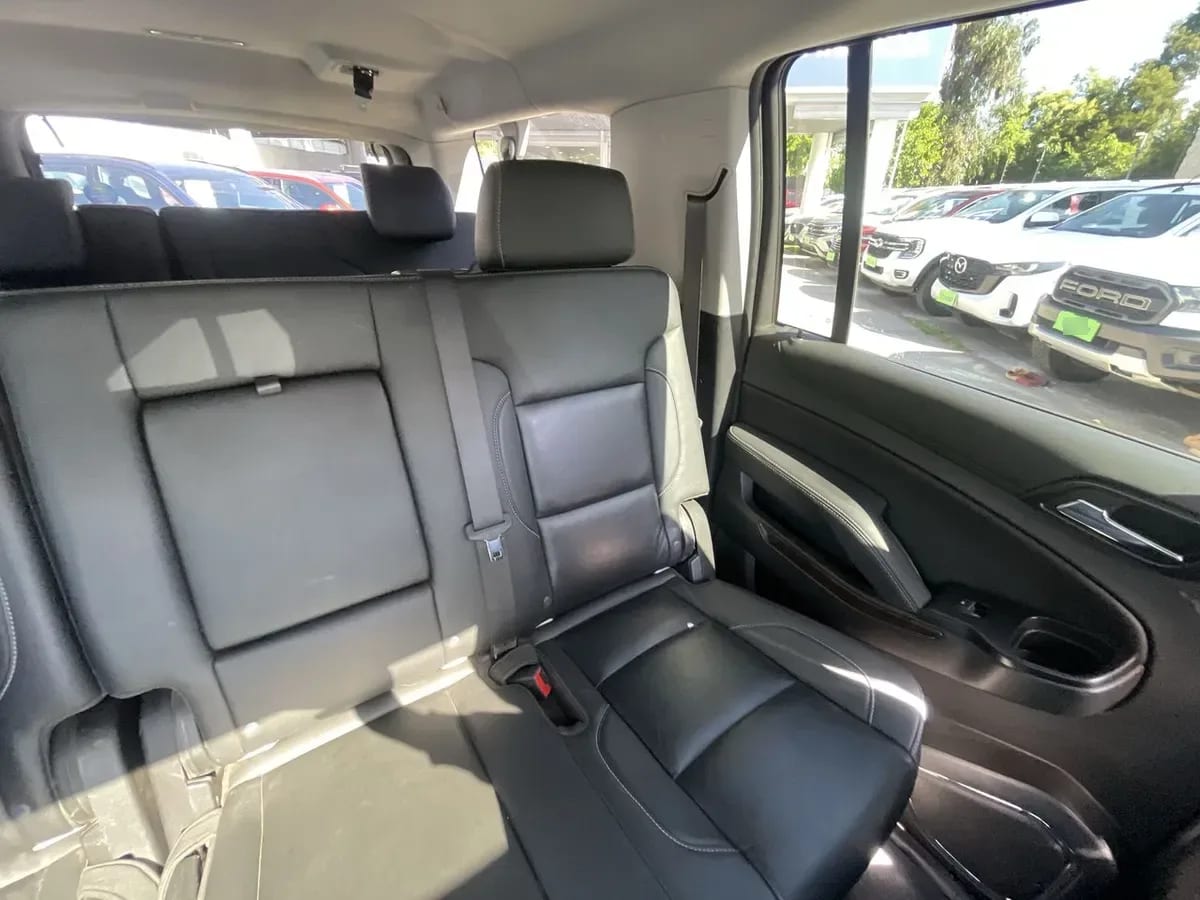 Chevrolet Suburban 5.3l Lt 4wd Su At 5p año 2021