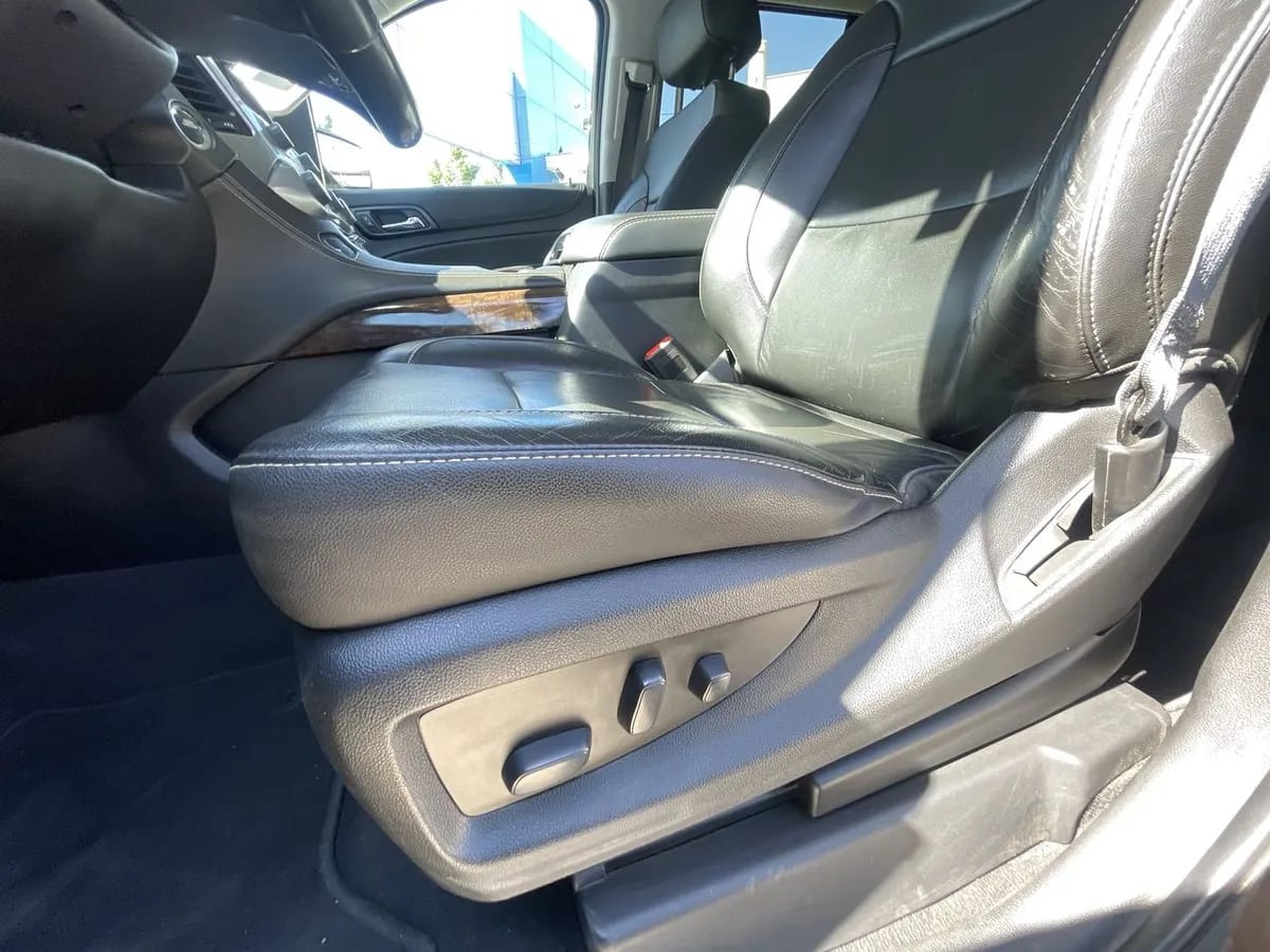 Chevrolet Suburban 5.3l Lt 4wd Su At 5p año 2021