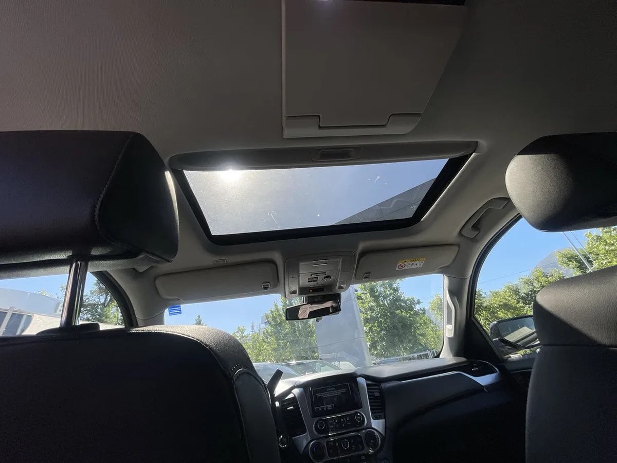 Chevrolet Suburban 5.3l Lt 4wd Su At 5p año 2021