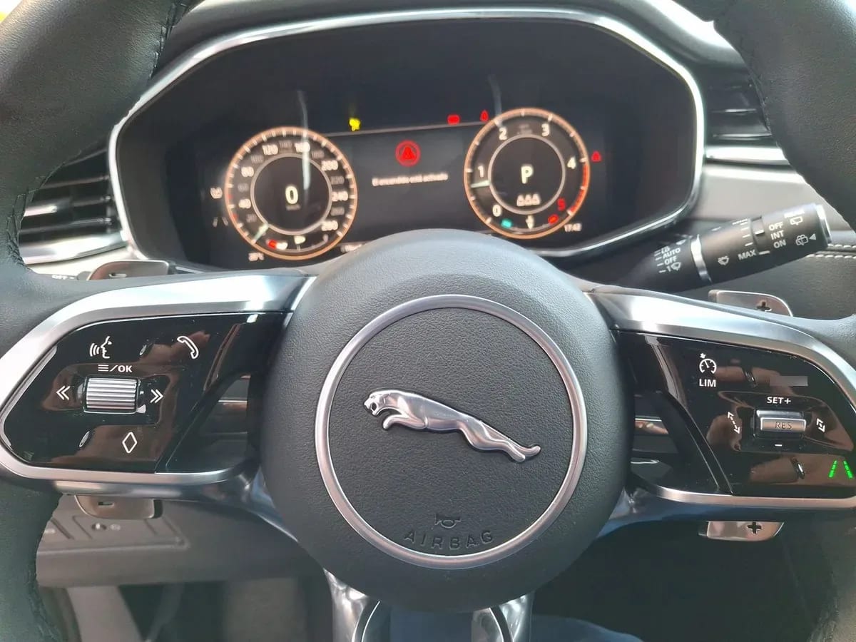 Jaguar F-Pace 2.0 R-Dynamic S Diesel Awd 204hp At 5p año 2025