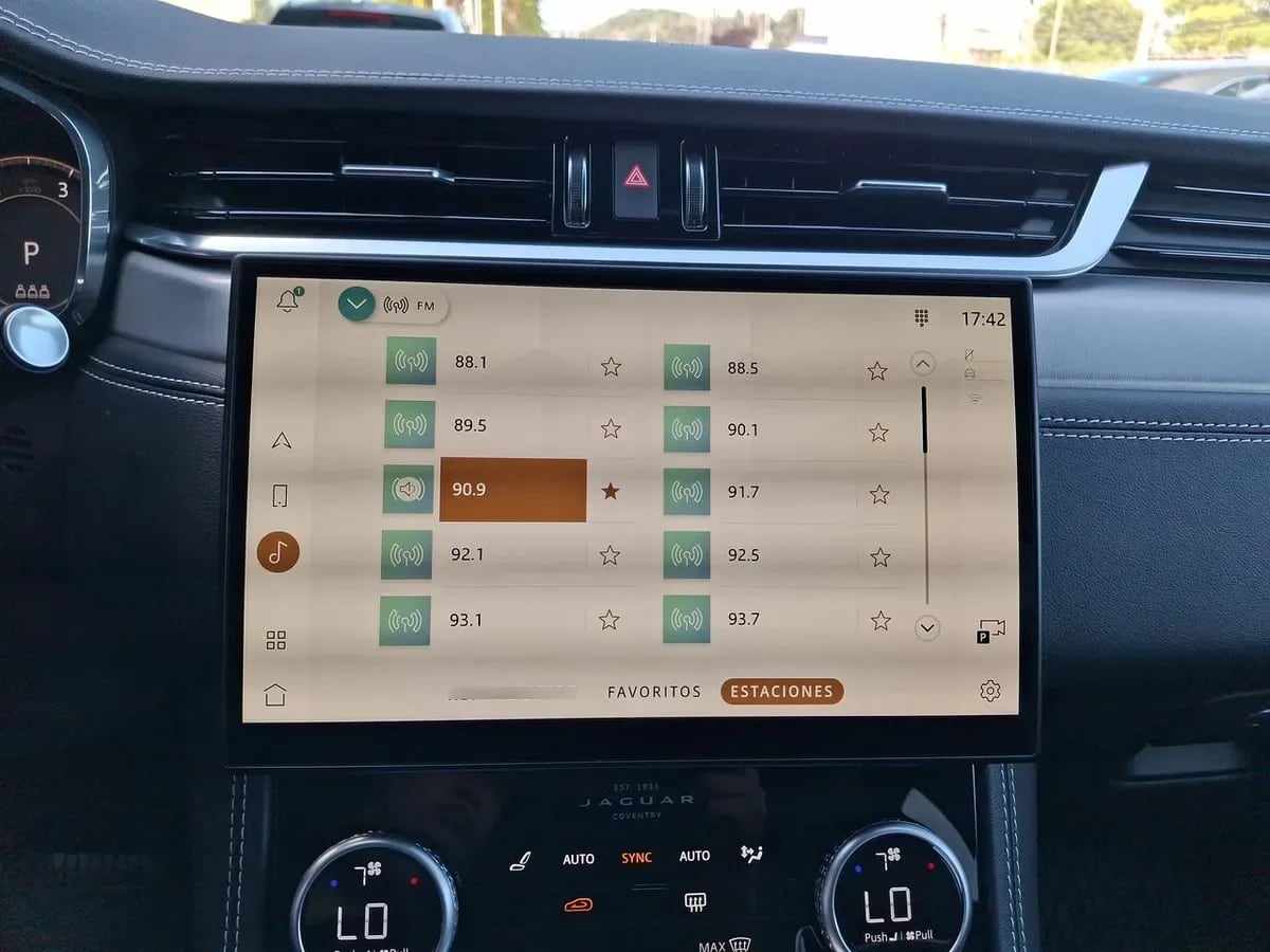 Jaguar F-Pace 2.0 R-Dynamic S Diesel Awd 204hp At 5p año 2025