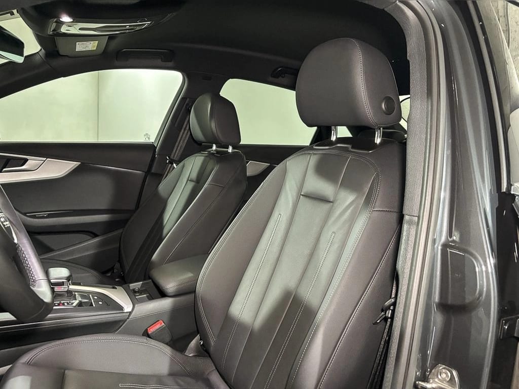 Audi A4 2.0 40 Tfsi Sport Special Edition At Hibrido año 2025