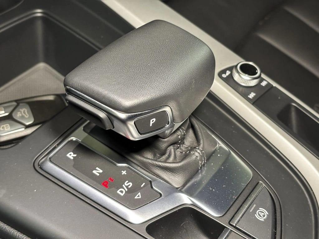 Audi A4 2.0 40 Tfsi Sport Special Edition At Hibrido año 2025