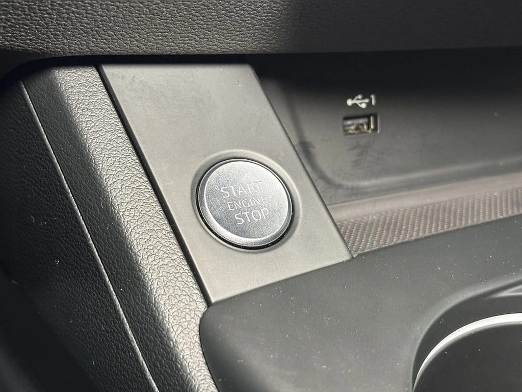 Audi A4 2.0 40 Tfsi Sport Special Edition At Hibrido año 2025