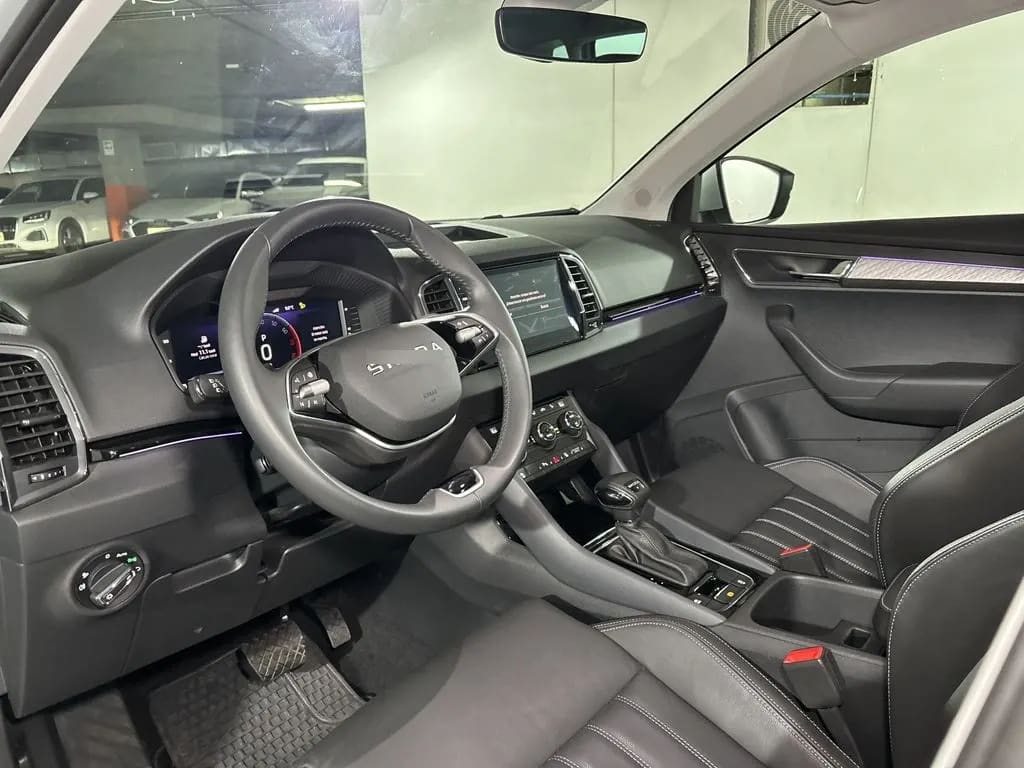 Skoda Karoq 1.4 Tsi Design 4x2 At 5p año 2026