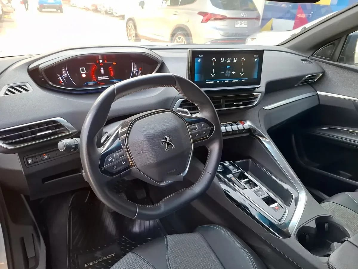 Peugeot 3008 1.5 Allure Pack Bluehdi 130 4x2 Eat8 5p año 2024