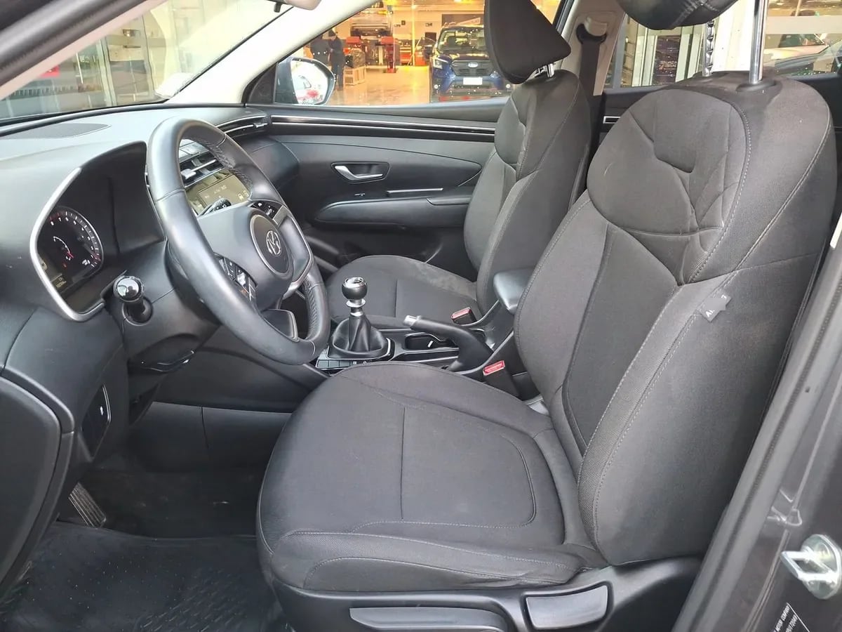 Hyundai Tucson 2.0 Nx4 Plus 2wd Mt 5p año 2023
