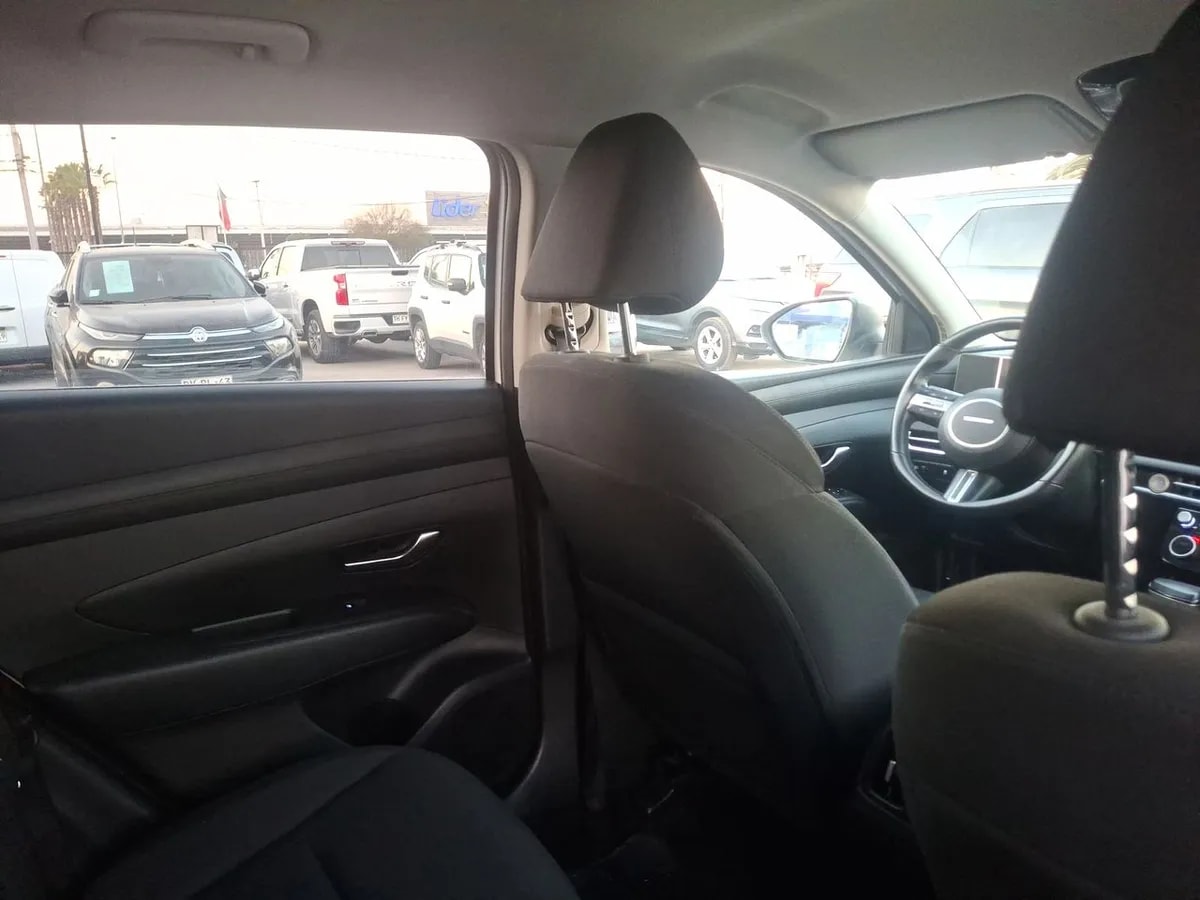 Hyundai Tucson 2.0 Nx4 Plus Fl Diesel 4wd At 5p año 2025