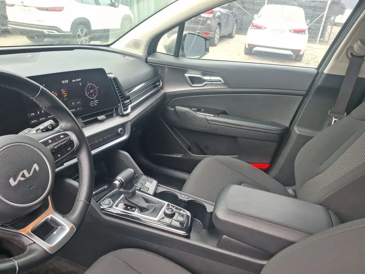 Kia Sportage 2.0 Ex Dies 2wd 8at 5p año 2025