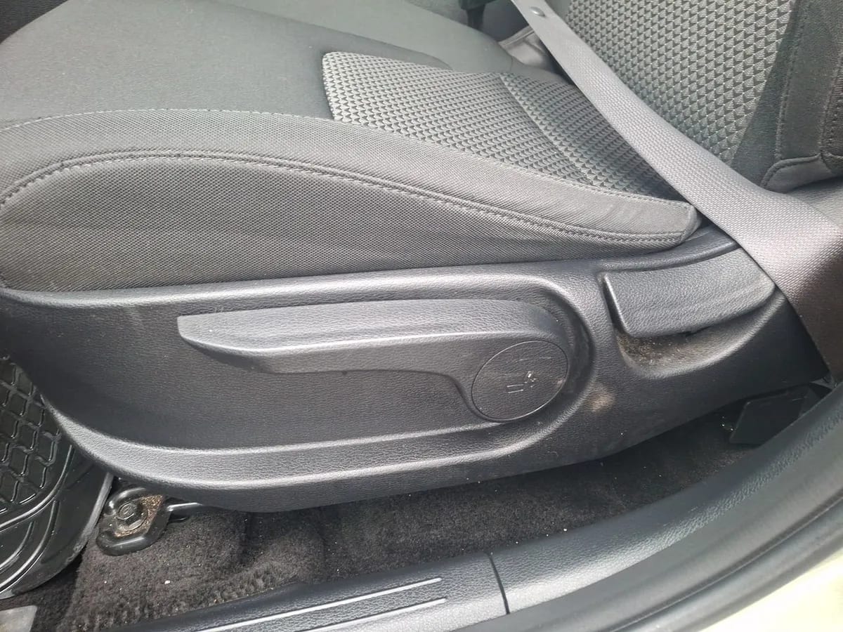 Kia Sportage 2.0 Ex Dies 2wd 8at 5p año 2025