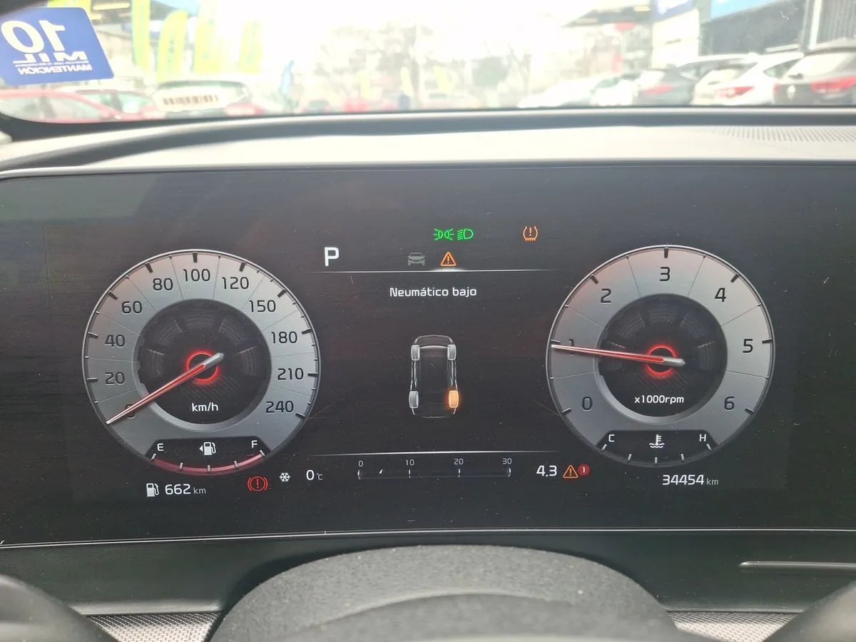 Kia Sportage 2.0 Ex Dies 2wd 8at 5p año 2025