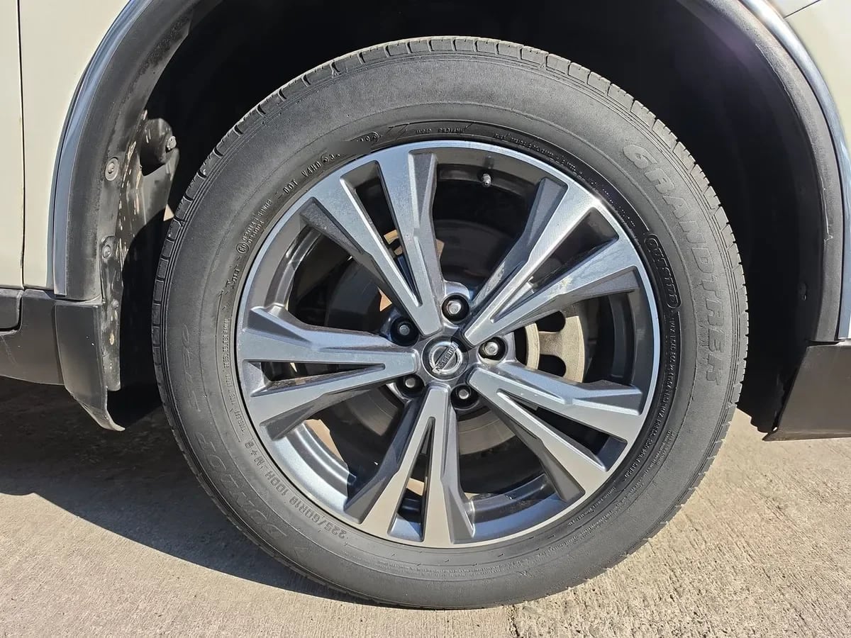 Nissan X-Trail 2.5 Advance 4x2 Cvt At 5p año 2019