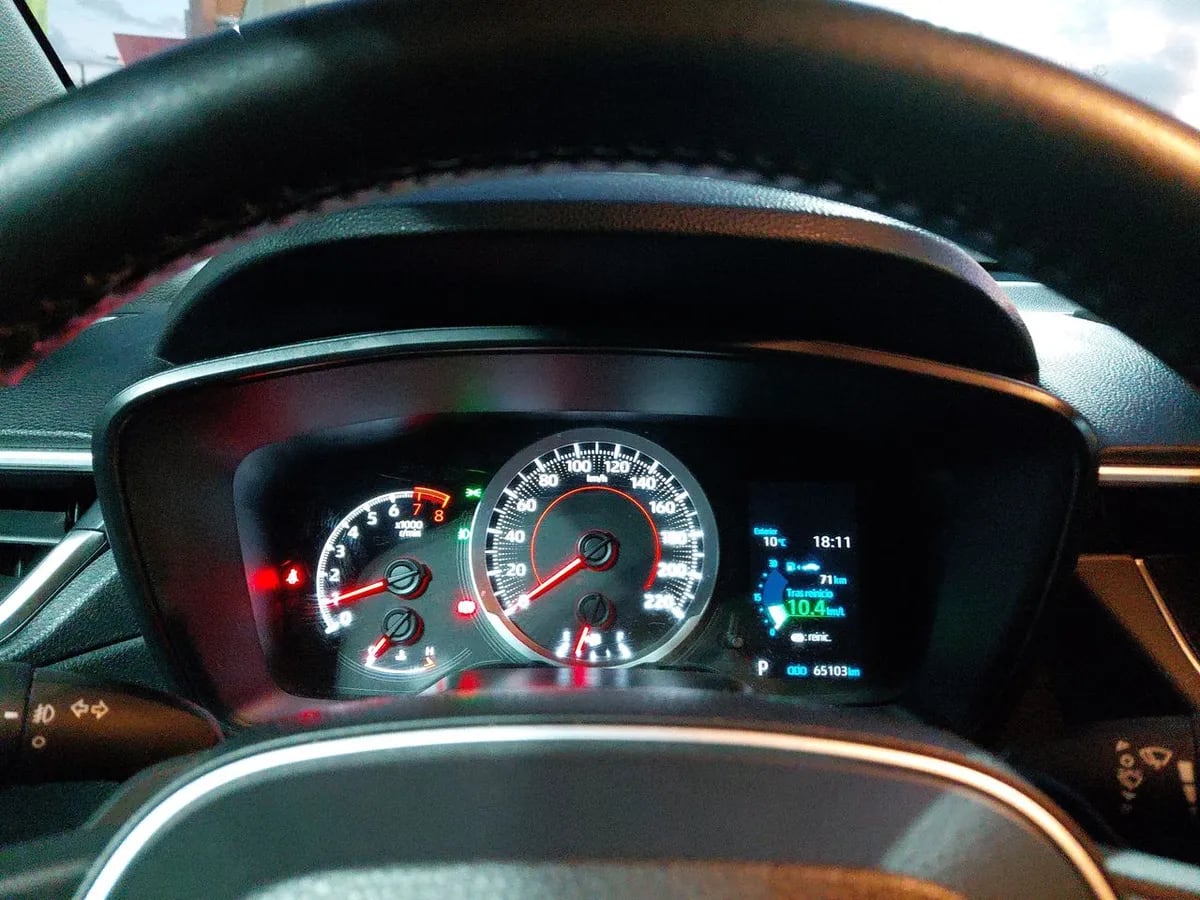 Toyota Corolla Cross 2.0 Xei 4x2 Cvt At 5p año 2022