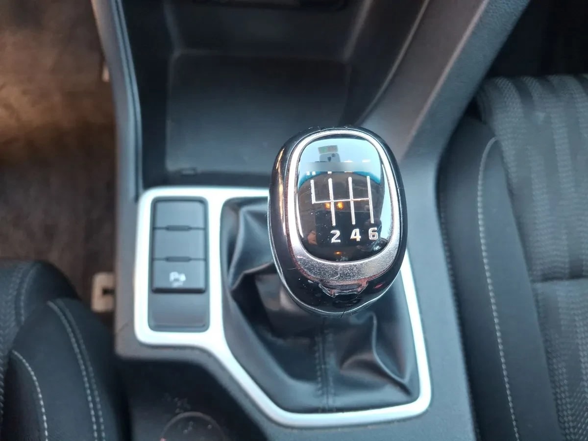 Kia Sportage 2.0 Lx 2wd 6mt 5p año 2019