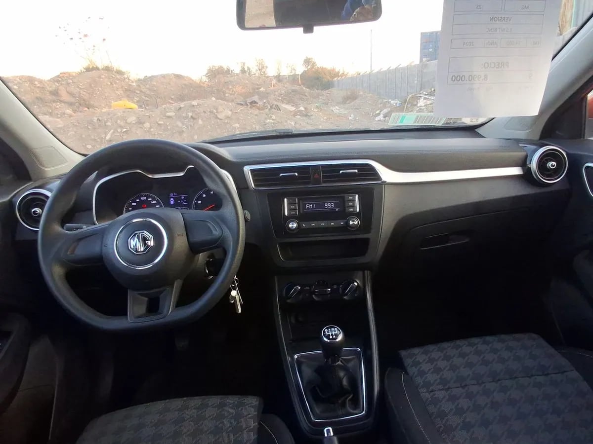 MG Mg Zs 1.5 Std 4x2 Mt 5p año 2024