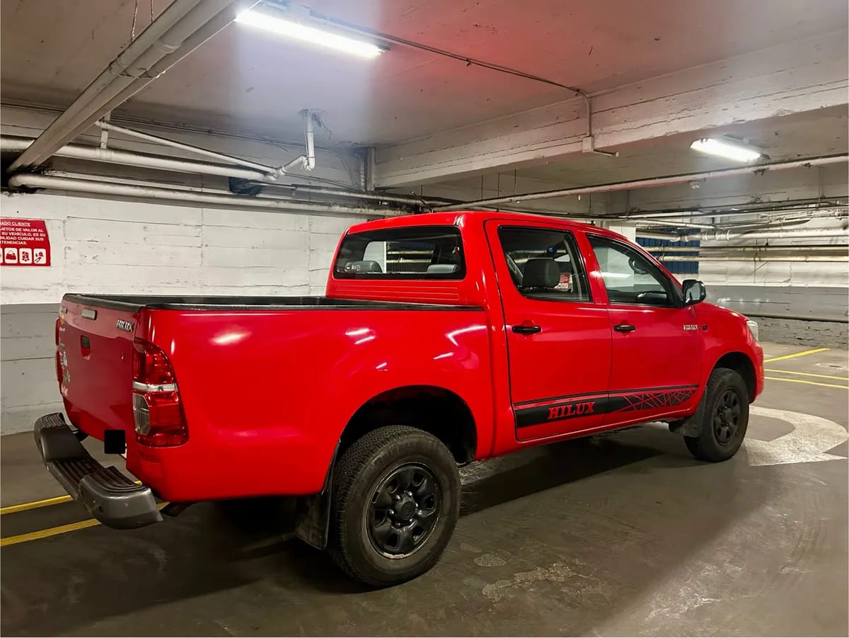 TOYOTA HILUX 2.5 Gps Mt 4x2 Diesel año 2015