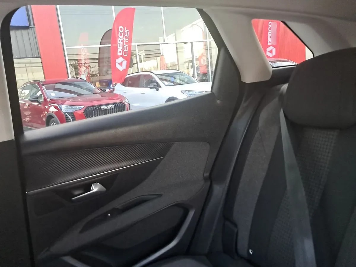 Peugeot 3008 1.5 Active Bluehdi 4x2 130 Mt6 5p año 2019