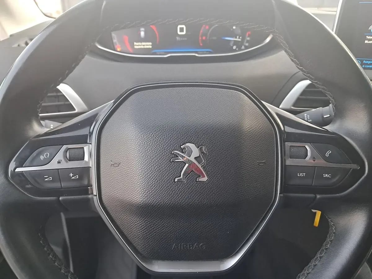 Peugeot 3008 1.5 Active Bluehdi 4x2 130 Mt6 5p año 2019