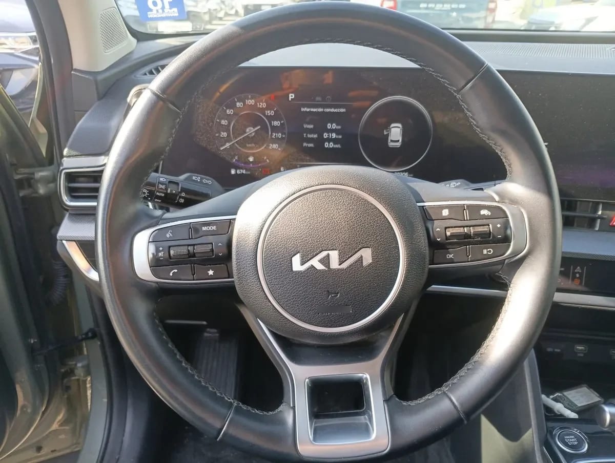 Kia Sportage 2.0 Ex Dies 2wd 8at 5p año 2025
