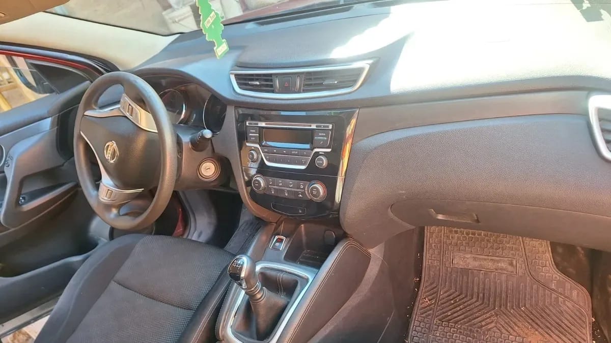 NISSAN QASHQAI 2.0 Advance Cvt Ac At 4x2 año 2017