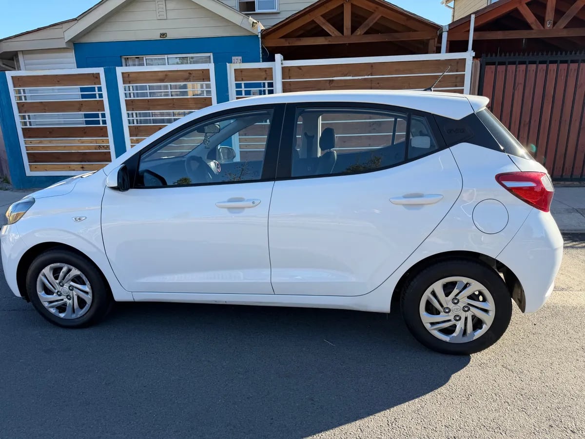 HYUNDAI GRAND I-10 1.2 Ai3 Hb Plus Mt año 2022